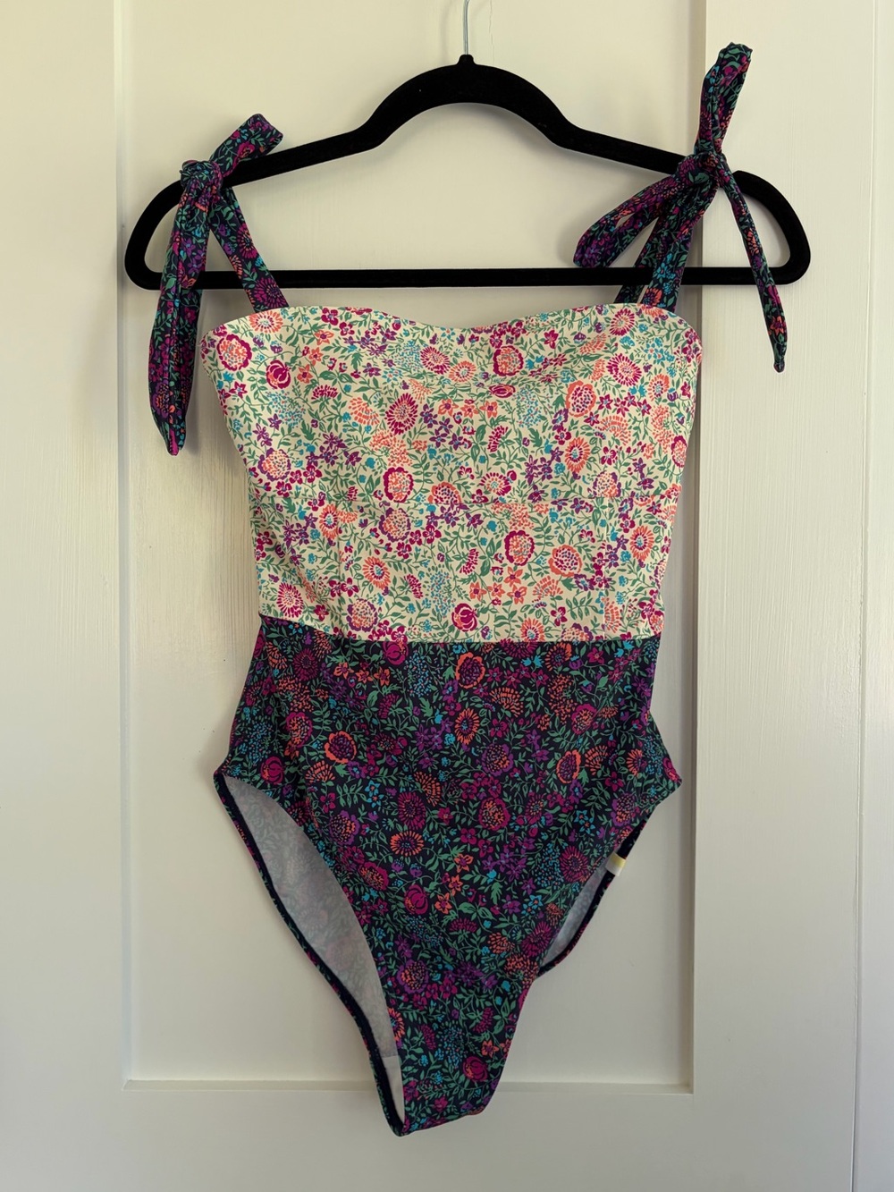 Summersalt Women’s One Piece Swimsuit Contrast Floral Size 4